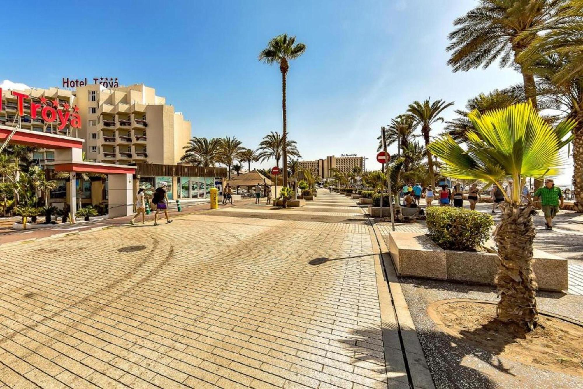 Two Bedroom Apartment In Playa De Las Americas, Free Wifi Exterior foto